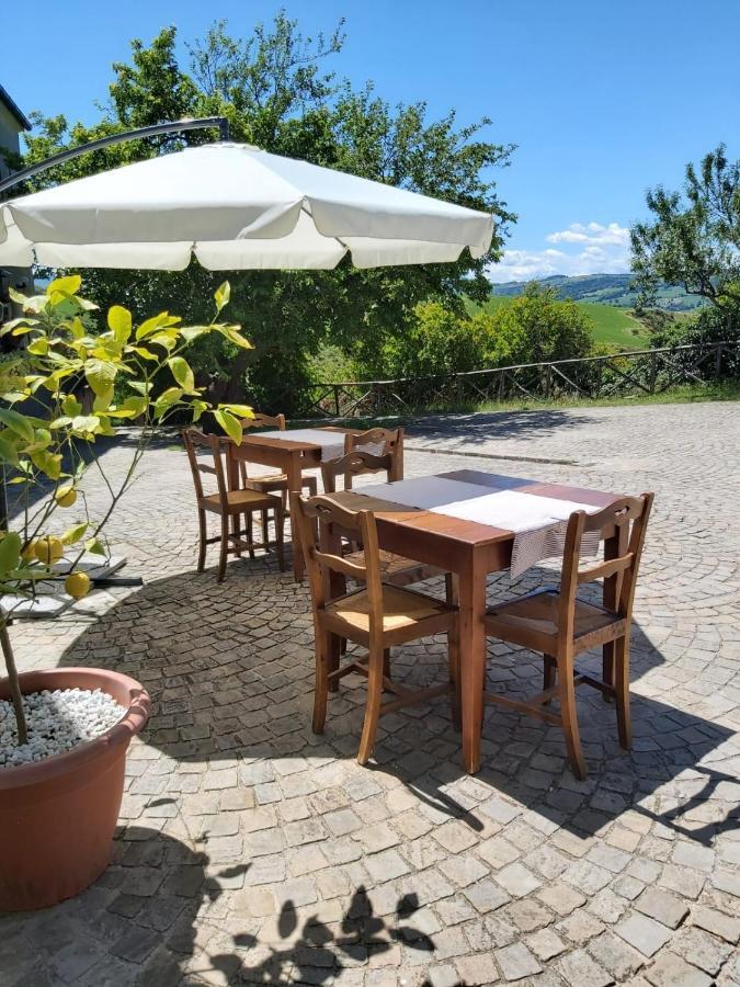 Hotel Locanda Delle Grotte Di Onferno Gemmano Exterior foto