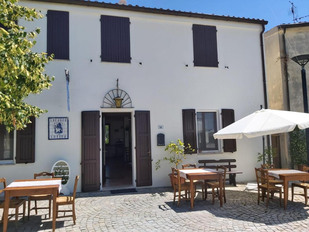 Hotel Locanda Delle Grotte Di Onferno Gemmano Exterior foto